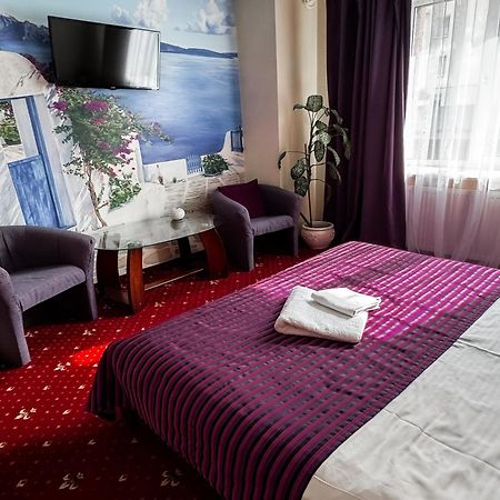 Apartments Deluxe Ivano Frankivsk Bagian luar foto