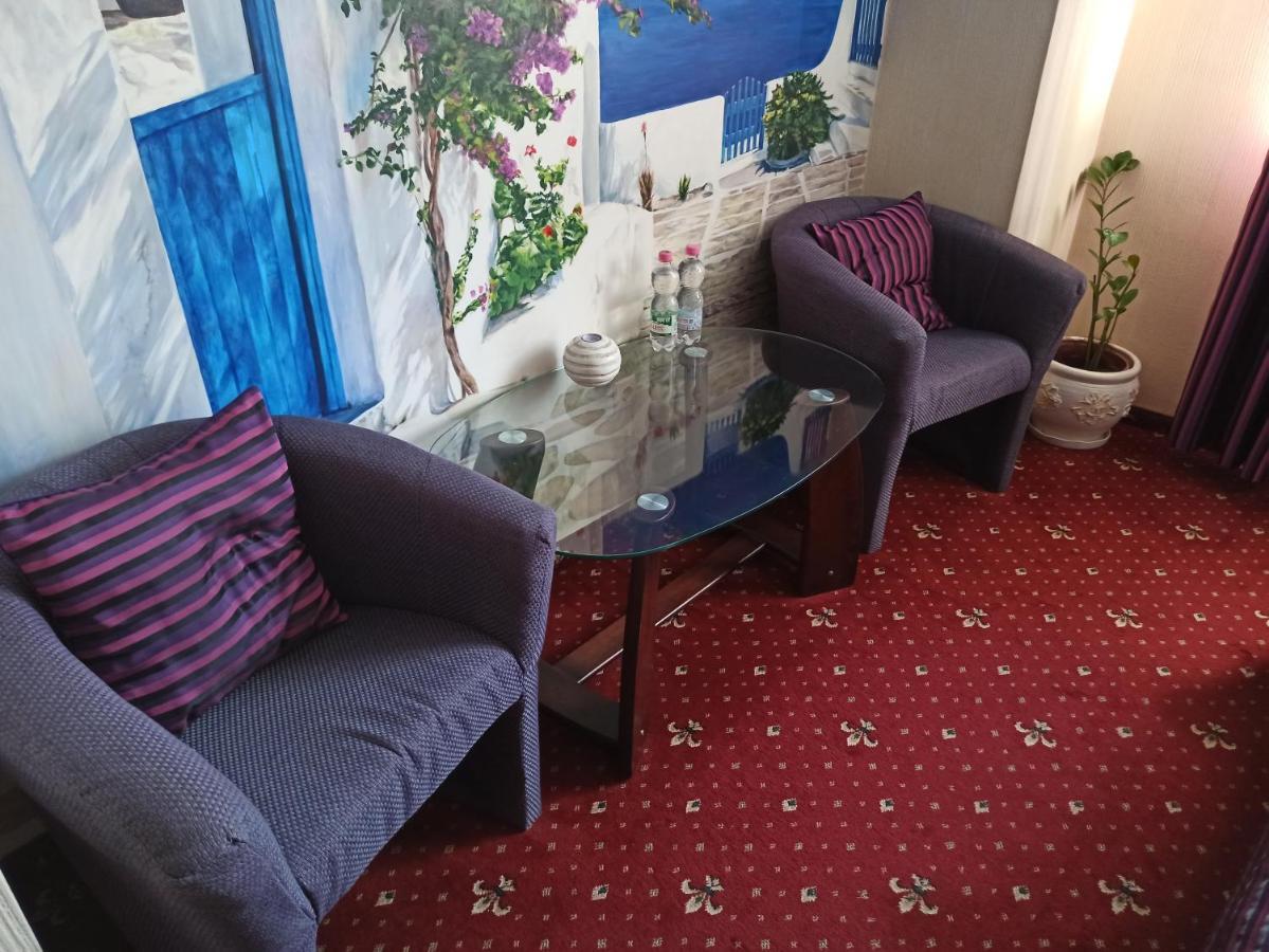 Apartments Deluxe Ivano Frankivsk Bagian luar foto