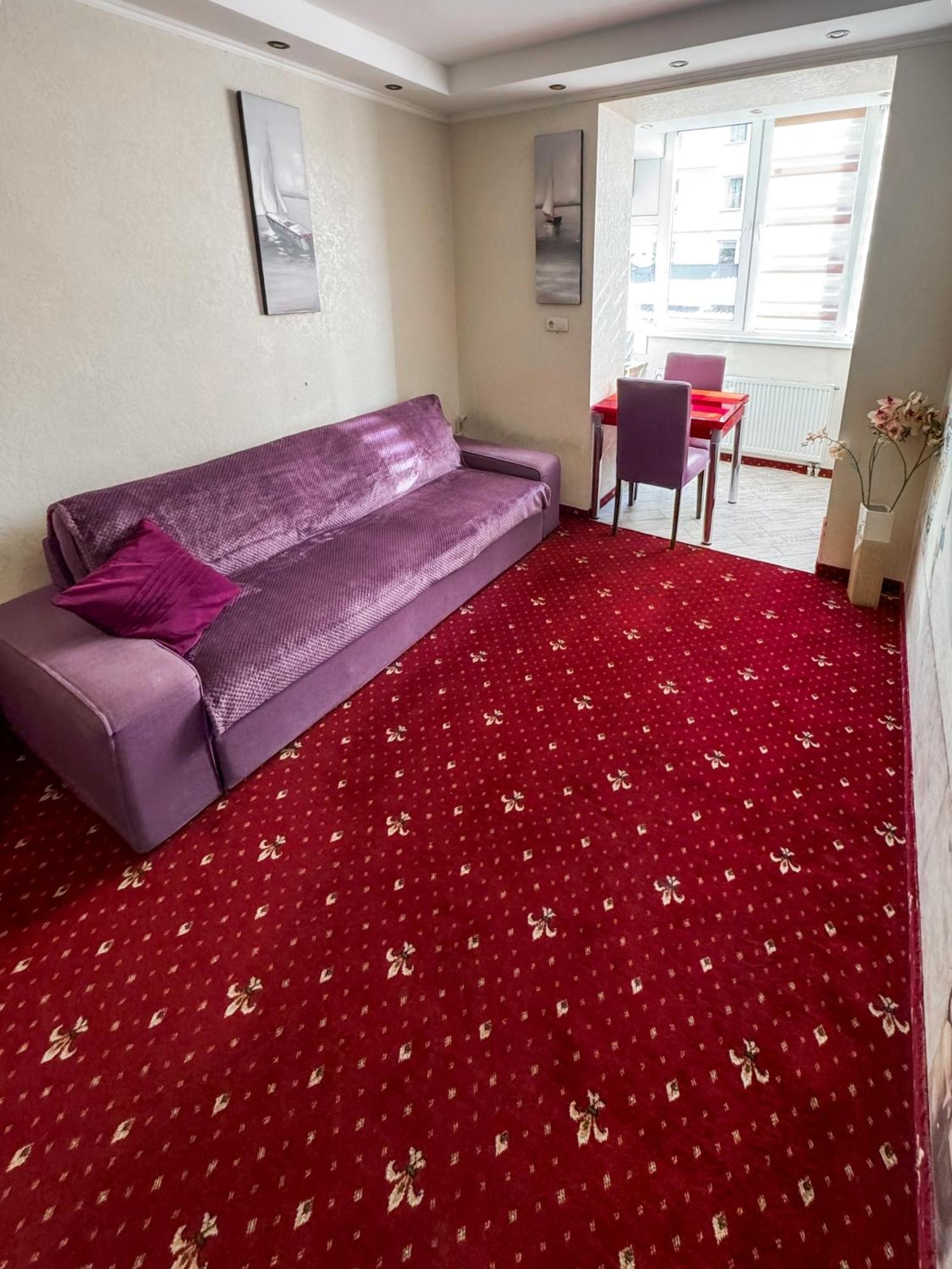 Apartments Deluxe Ivano Frankivsk Bagian luar foto