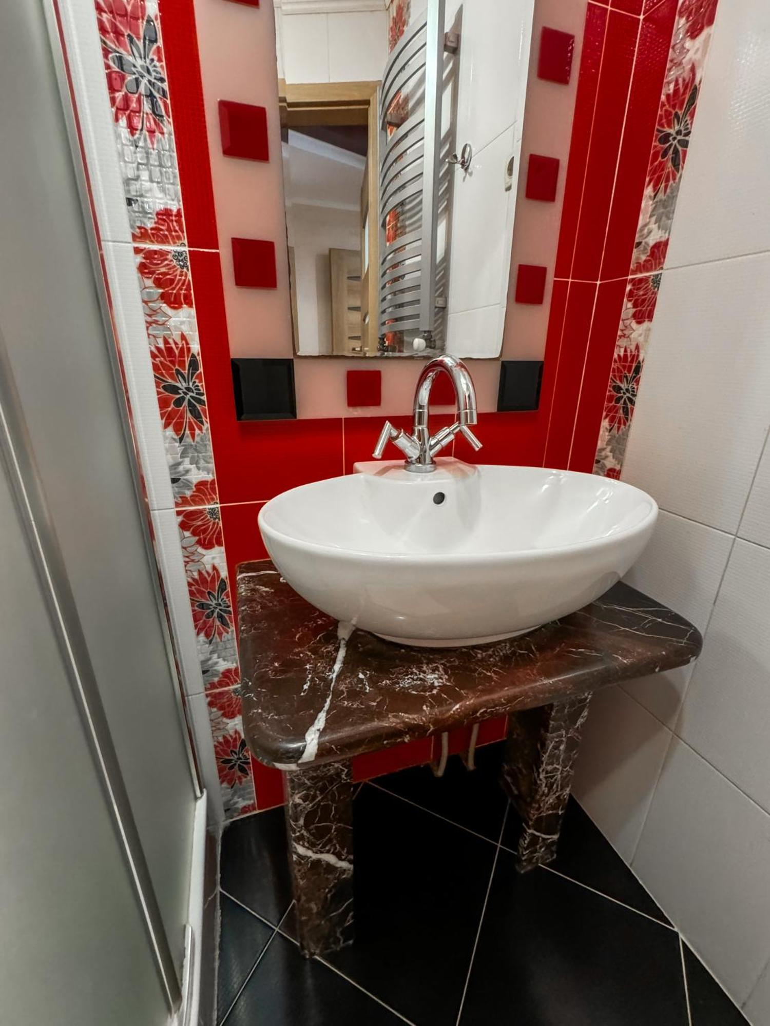 Apartments Deluxe Ivano Frankivsk Bagian luar foto