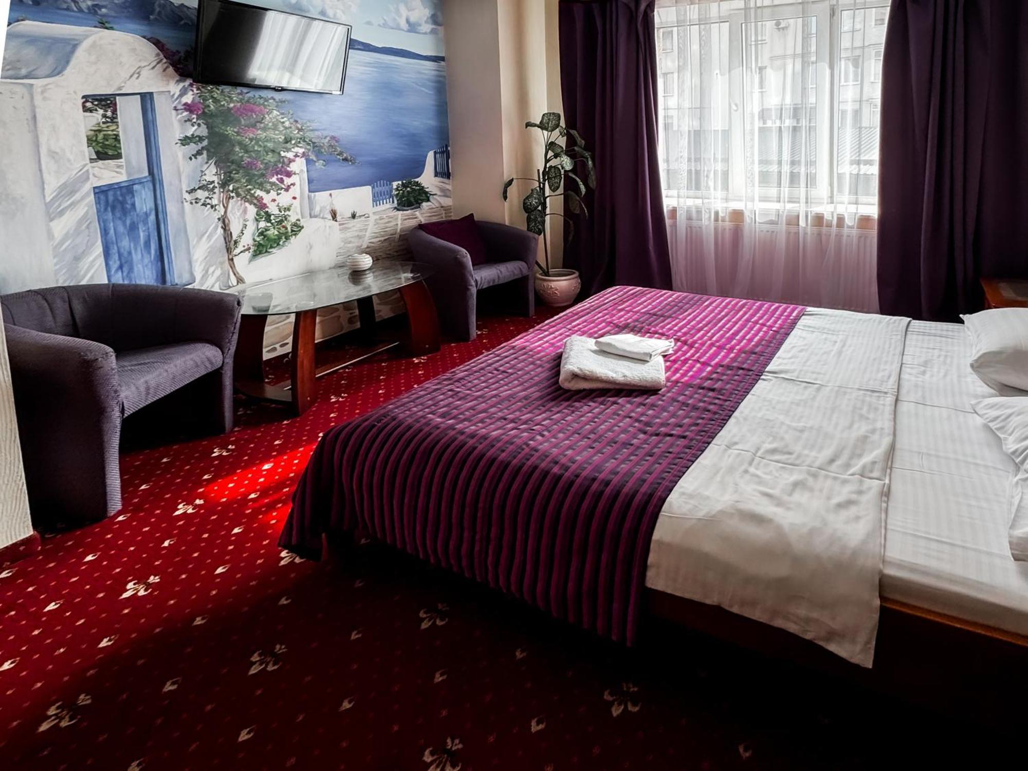 Apartments Deluxe Ivano Frankivsk Bagian luar foto
